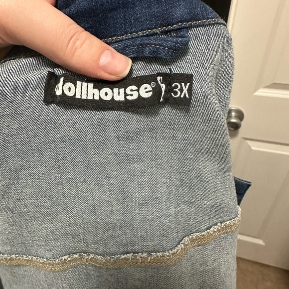 Dollhouse Plus Size Denim Jean Bomber Jacket Distressed Size 3X NWT - Picture 5 of 6